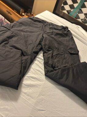 Columbia Black Insulated cargo pants